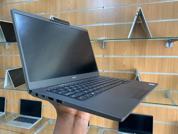 DELL LATITUDE 7300
