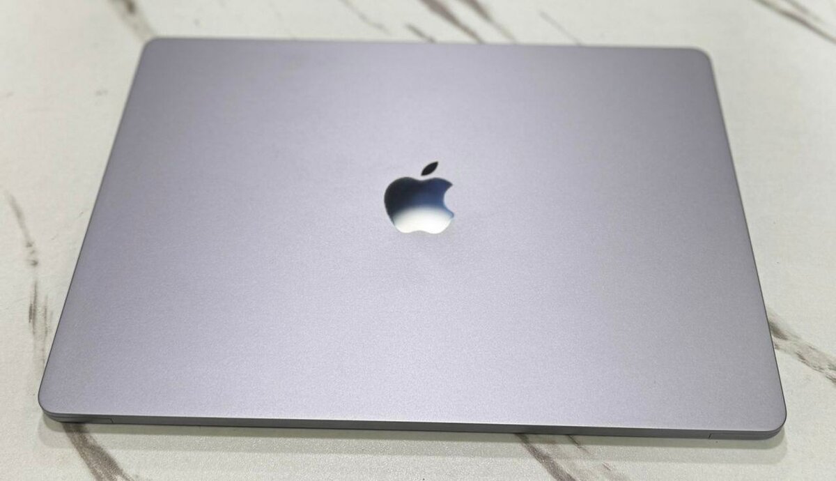 macbook air m2 2023