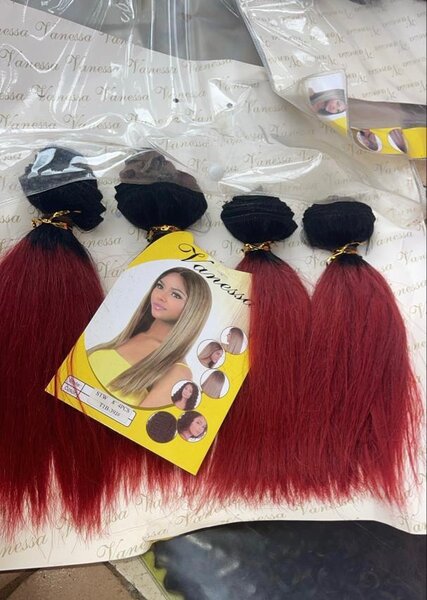 Extensions cheveux rouges Vanessa