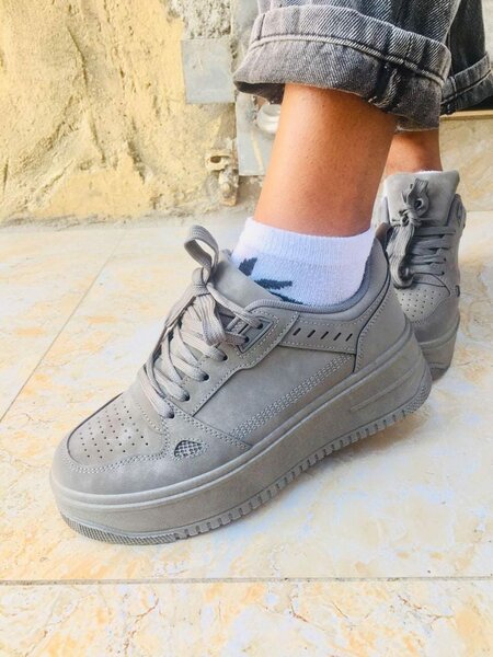 Female sneakers