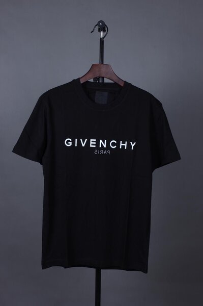 T-shirt noir Givenchy