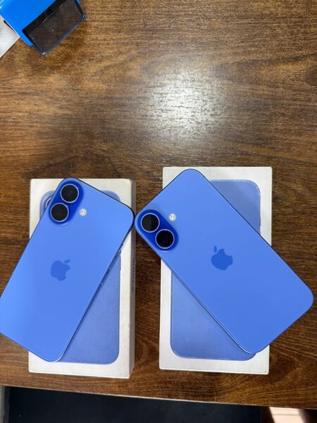 iPhone 16 simple avec le carto