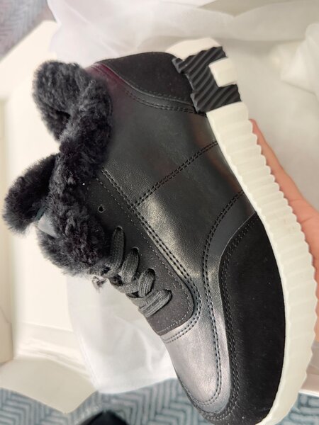 Утепленный кроссовки