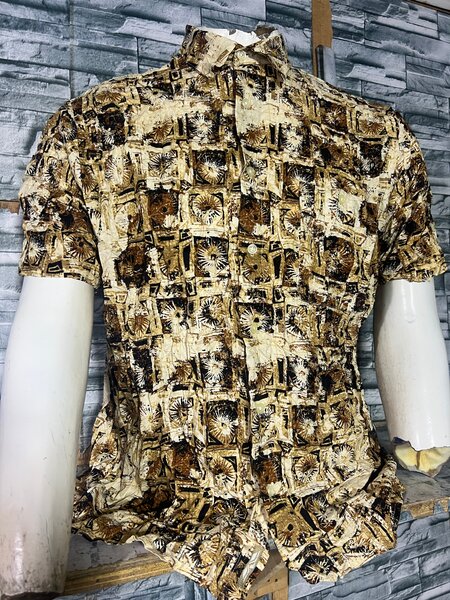 Chemises à motifs floraux homme