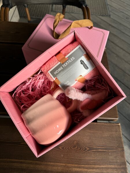 Подарочный бокс