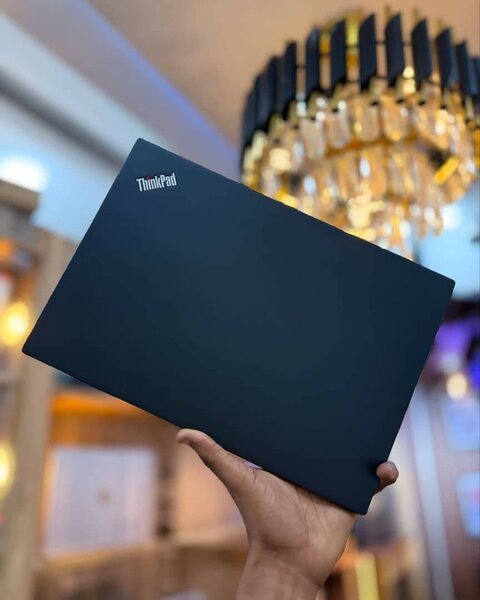 Lenovo Thinkpad i7