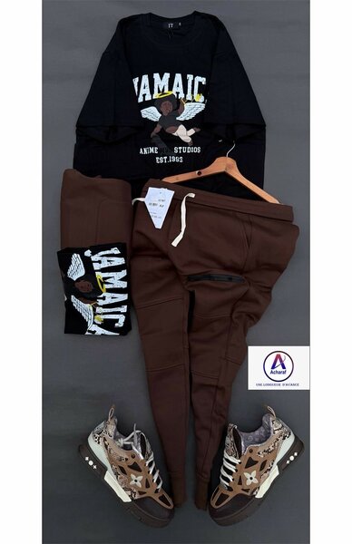 Tenue de sport tendance unisexe