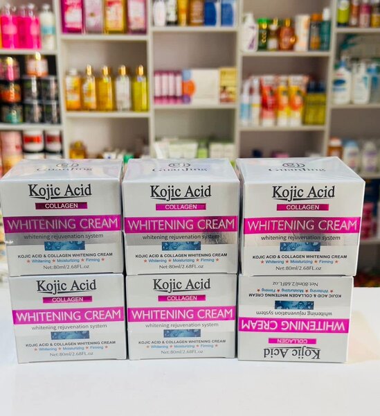 Kojic acid and collagen whitening face cream