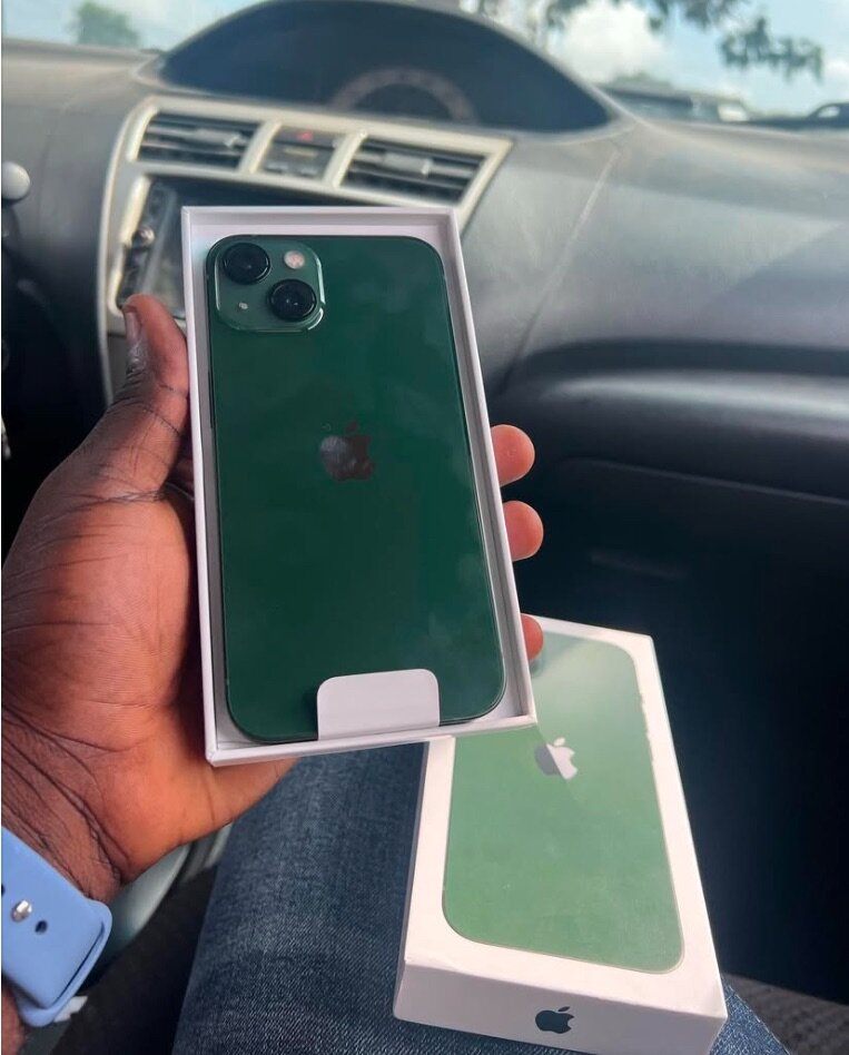Iphone 13 Gevey Unlocked 256 gig
