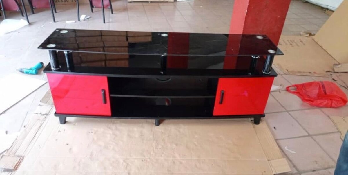 Table de TV moderne et élégant