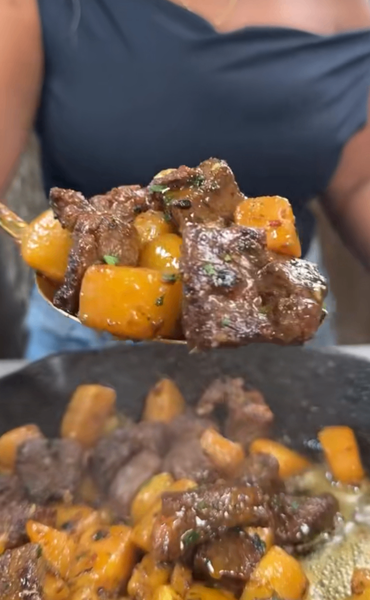 PORC SAUTÉ AUX POMMES DE TERRE