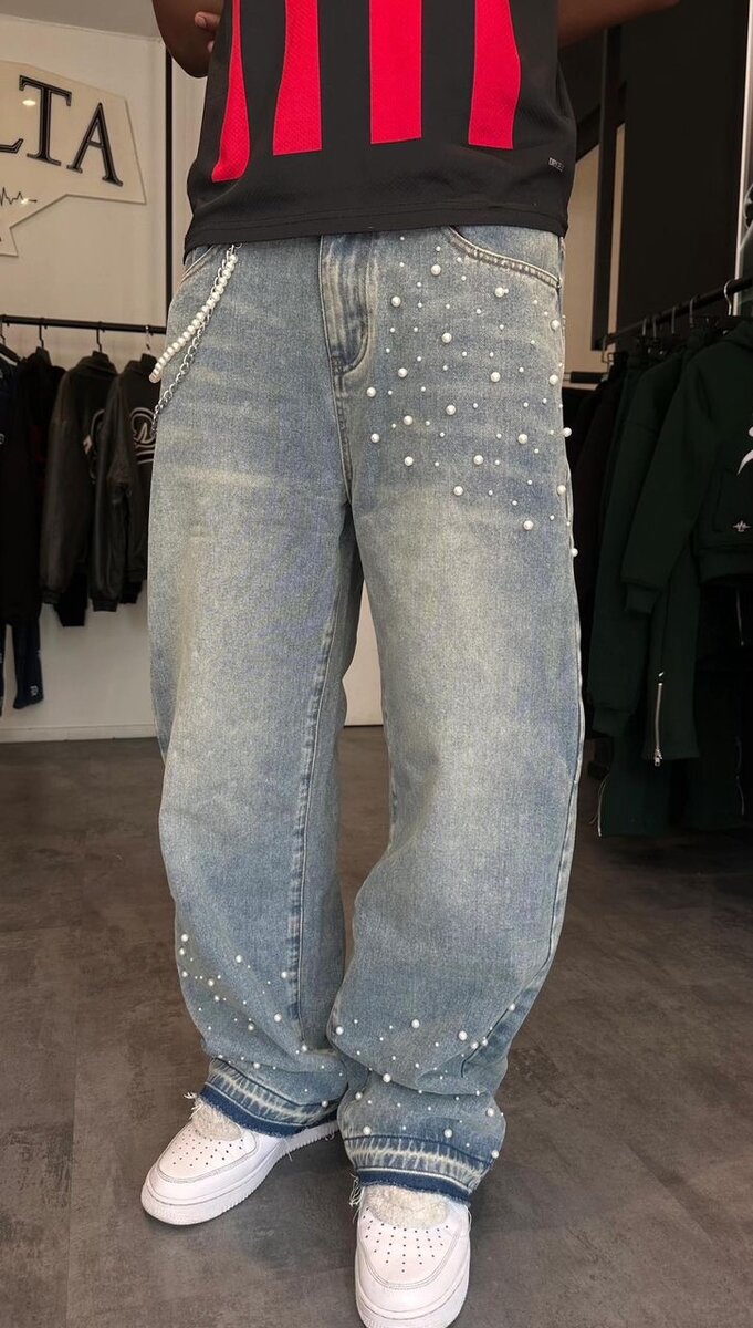 Jeans tendance brodés perles