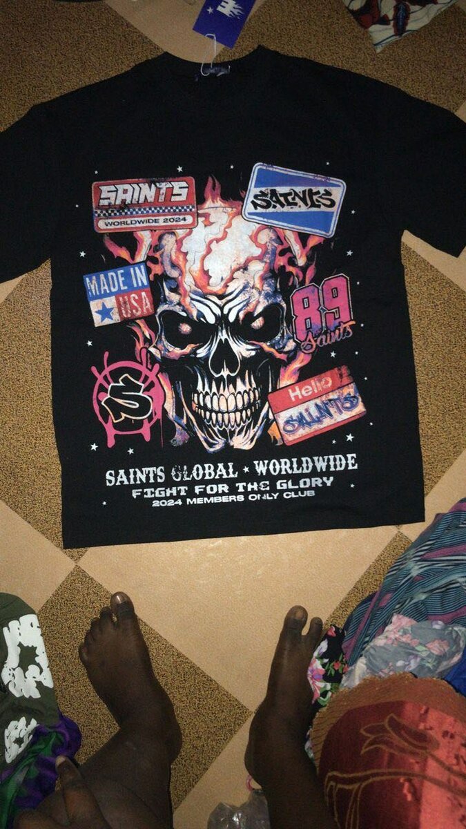 T-shirt "Saints" design