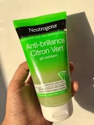 gel exfoliant anti brillance