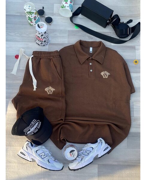 Ensemble sportif marron chic