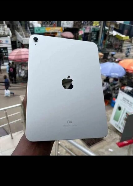 Ipad (10 generation)- Wikipedis