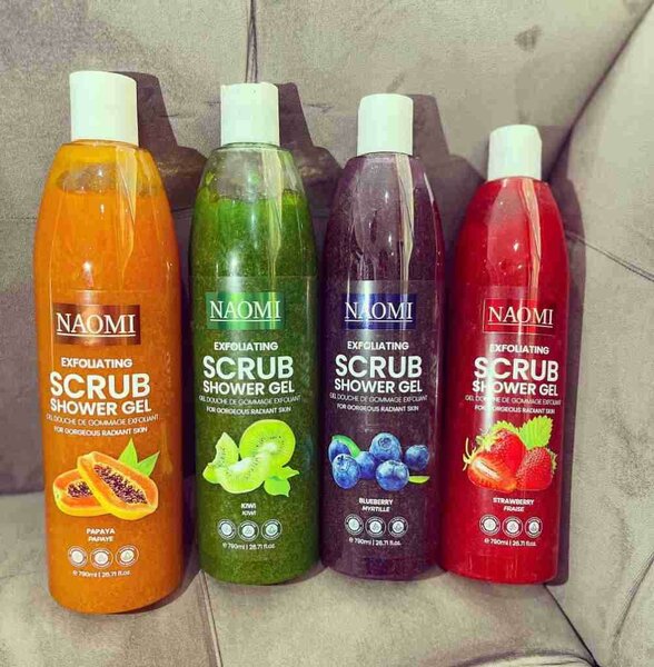 Naomi body & face scrub