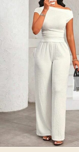 Combinaison Élégante Femme Blanche