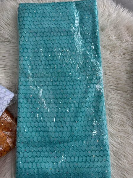 Tissu pailleté bleu