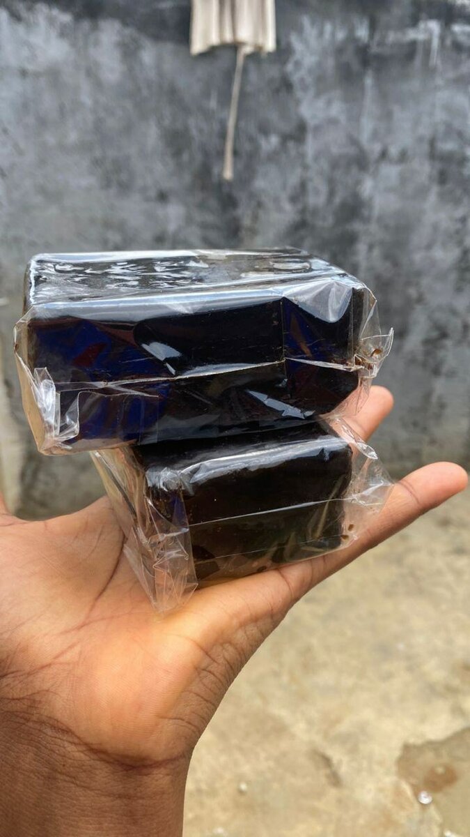 Savon Noir Naturel Hydratant