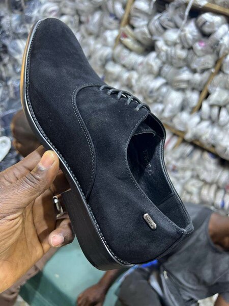 Chaussures habillées noires homme