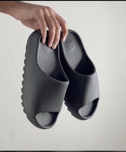 Adidas Yeezy slides