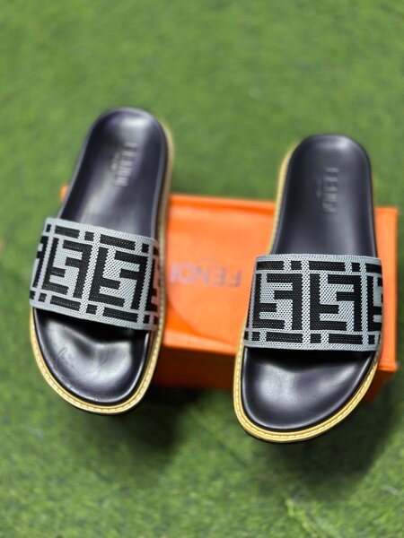 Sandales élégantes en cuir