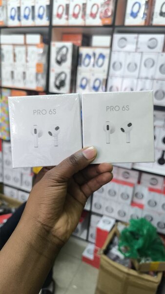 Pro 6 earpods