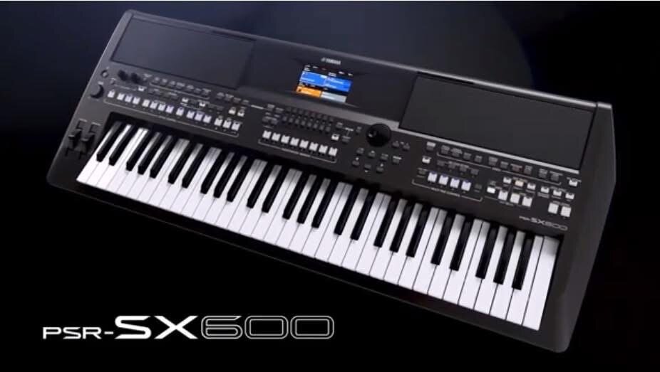 PIANO YAMAHA PSR SX600