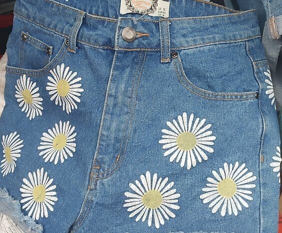 Short en jean marguerites