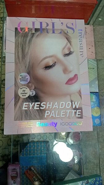 Girl's Treasure Eyeshadow Palette Book