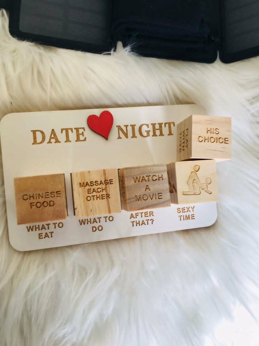 Date night dices dark edition
