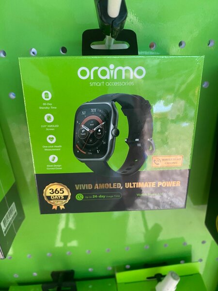 Montre connectée AMOLED Oraimo