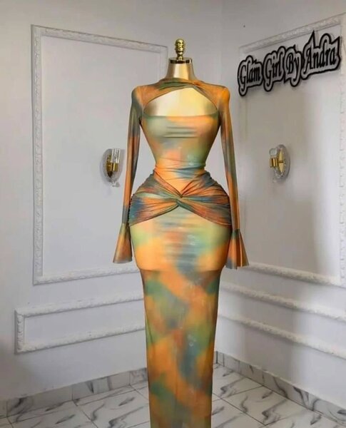 Robe élégante asymétrique