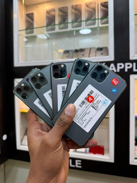 iPhone 11pro 64giga quasi neuf importe