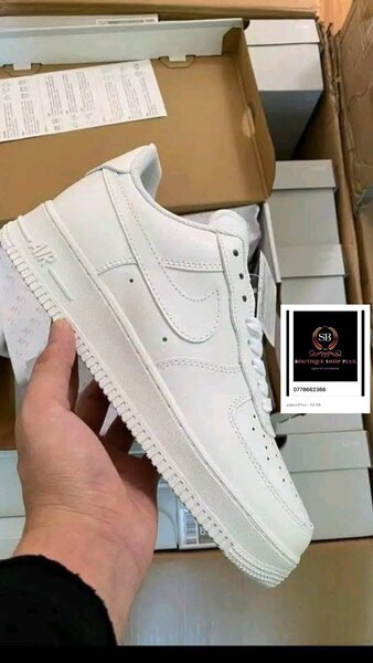 Chaussures Air force  blanche