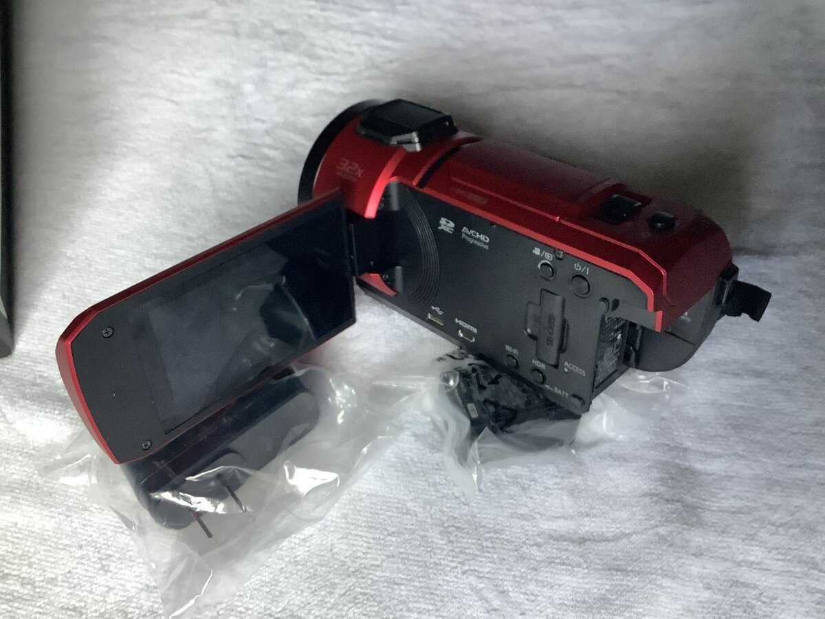 Panasonic HC-VX1M 4K Video Camera 32X Zoom