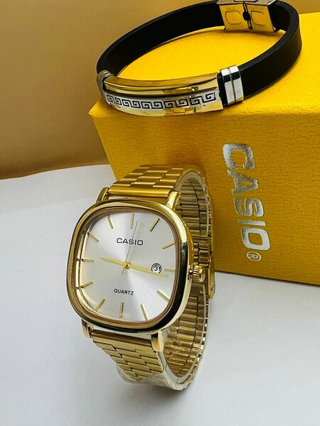 Montre Casio en Or Quartz Élégante