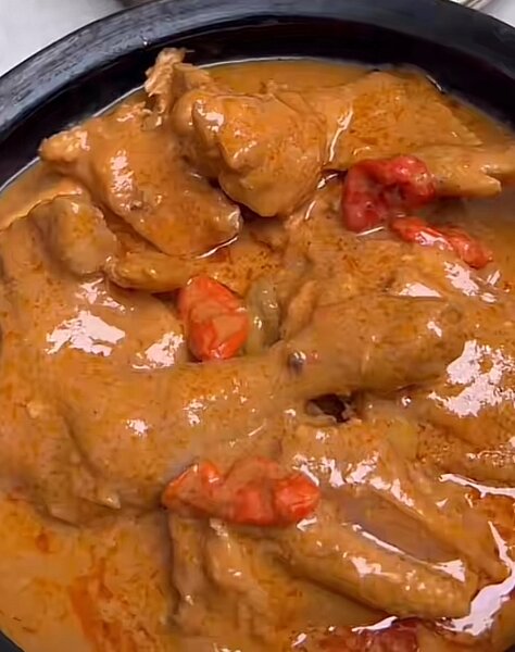 Sauce arachide poisson, viande