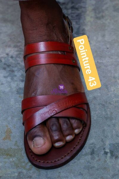 Sandales en cuir importé de Gh