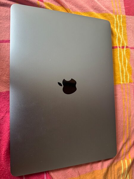 MacBook por