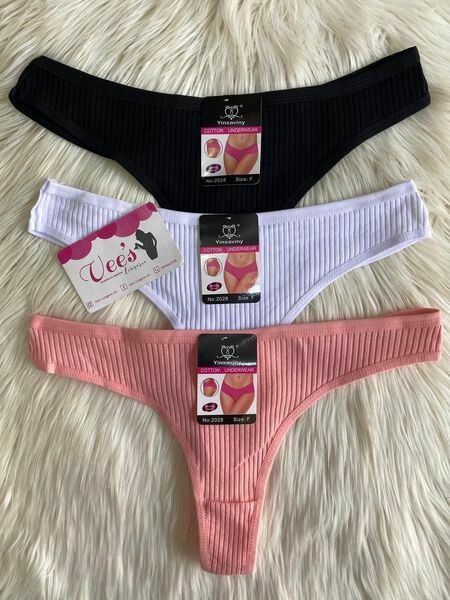 Strings et culottes pour femmes