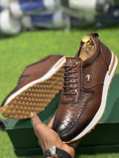 Baskets Berluti en Cuir Élégant