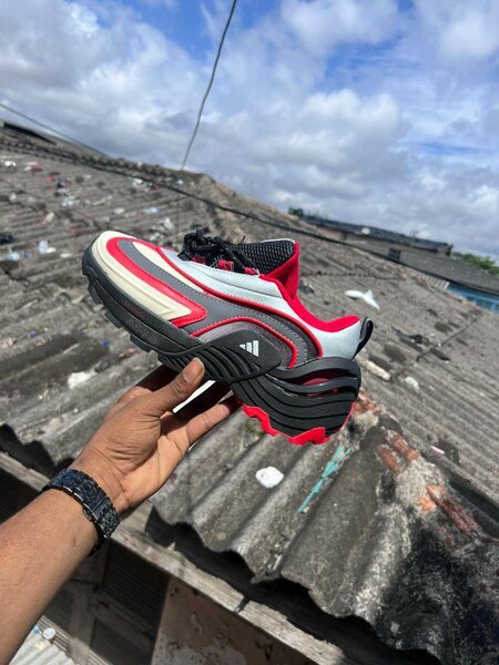 Adidas Wonder Runner Turbo