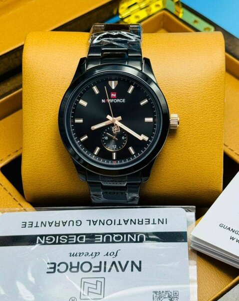 Montre Homme Naviforce Élégante