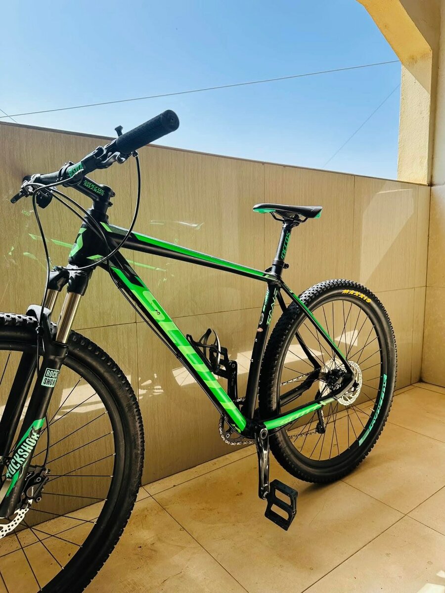 Vélo de montagne léger et performant