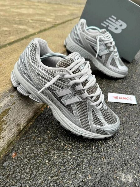 New Balance Sneakers Gris