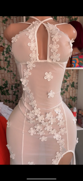 Robe élégante en dentelle fleurs
