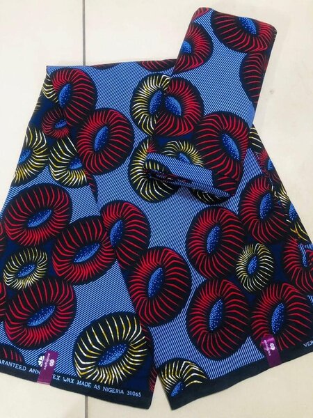 Cotton fabric with 6 yards print  blue