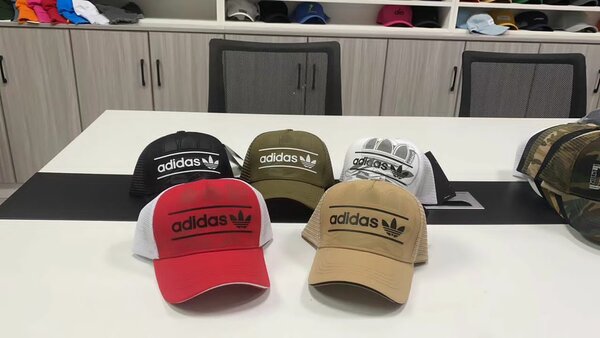 Casquettes Adidas tendance